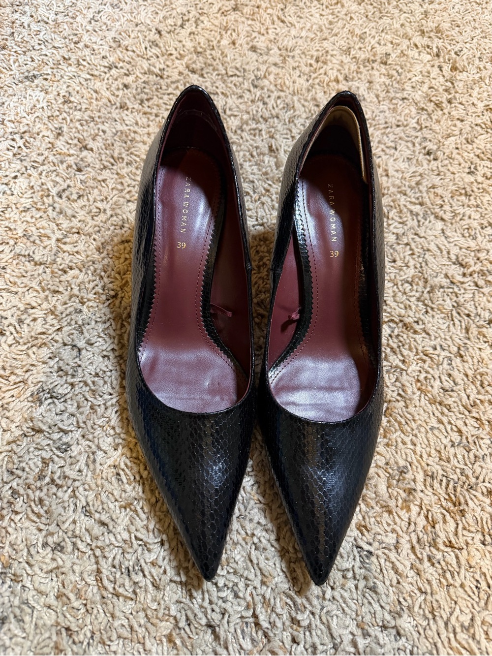 Zara Woman Black Snakeskin Pointed Toe Heels Size 39